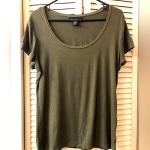 Woman’s Stretchy Blouse/T-shirt